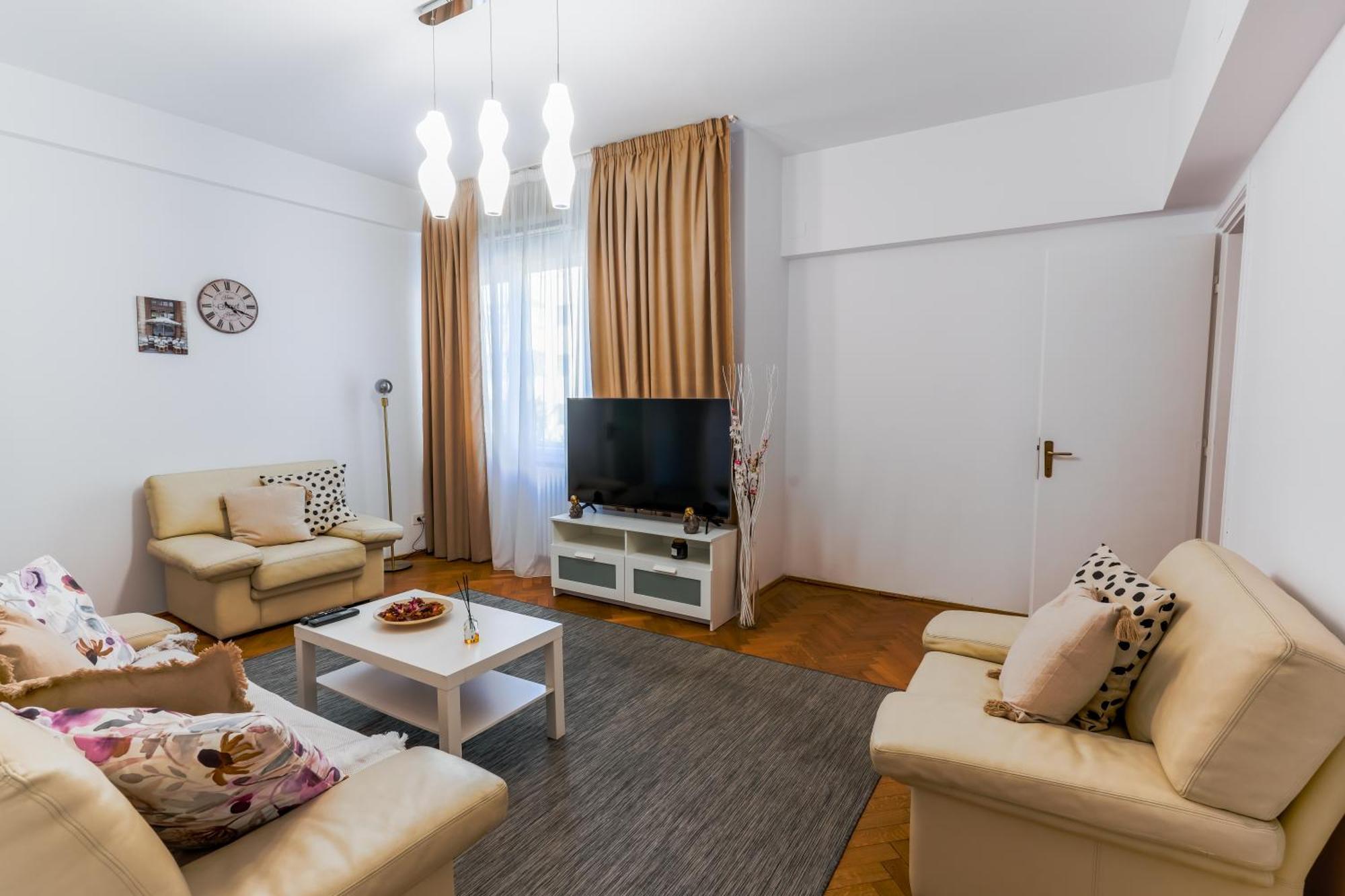 Ultracentral Golden Gatehouse 3 Bdrm Bucharest Exterior photo